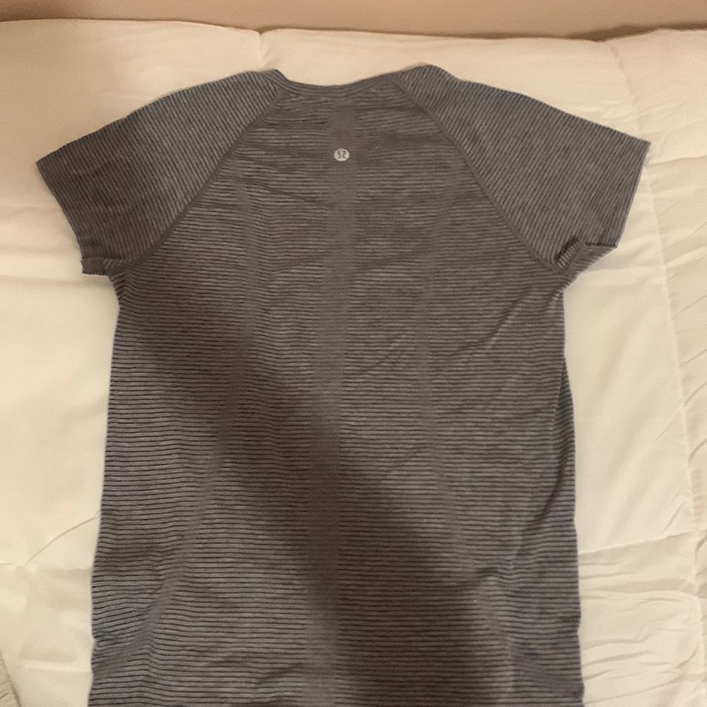 Lululemon Swiftly Tech Black And White Size 6 - image 1